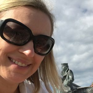 Meet your Posher, Victoria